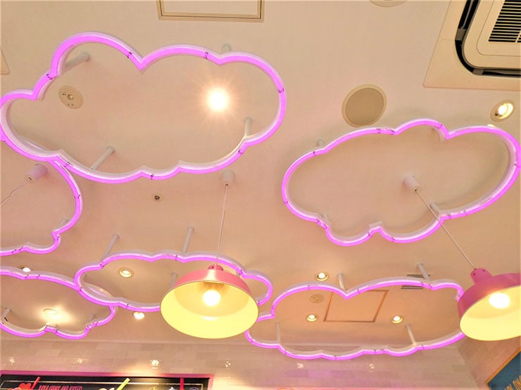 Usjのそばに デコ盛り シェイクの専門店 Pink Cloud ピンク クラウド がオープン 今ならお得 ユニバリアル